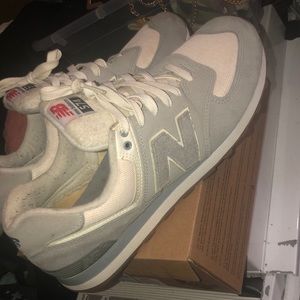 Men’s New Balance Sneakers like New